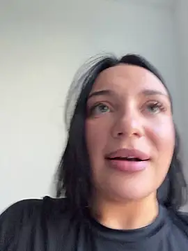 Snapshot of LucyHotty_ chatting on April 2026 10:08:02 AM LucyHotty online show from April 2026 10:08:02 AM