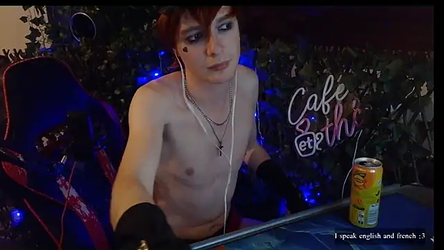 Snapshot of SkinnyAlex1312 chatting on April 2026 09:01:01 PM SkinnyAlex1312 online show from April 2026 09:01:01 PM