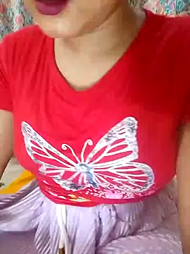 Snapshot of SilverQueen2 chatting on April 2026 08:33:01 PM SilverQueen2 online show from April 2026 08:33:01 PM