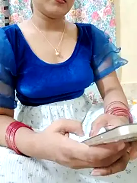 Snapshot of SilverQueen2 chatting on April 2026 03:25:01 PM SilverQueen2 online show from April 2026 03:25:01 PM