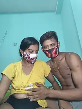 Hot-Couple4 online show from May 2026 06:02:01 PM