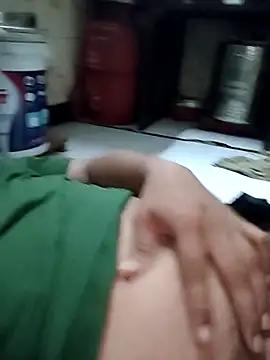 Snapshot of kdboy04 chatting on April 2026 06:05:01 AM kdboy04 online show from April 2026 06:05:01 AM