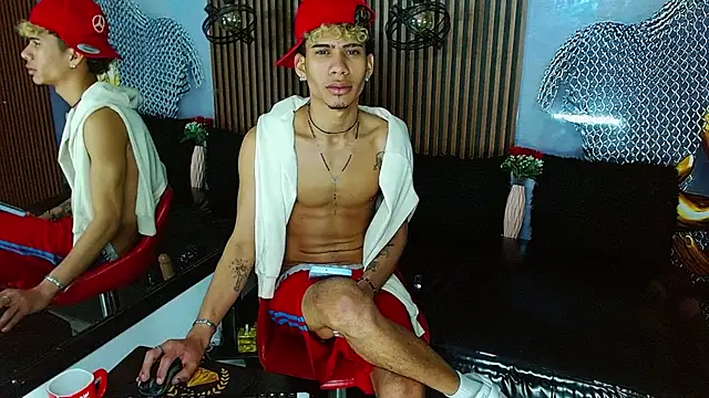 Snapshot of Skinny_cute_Alyer chatting on July 2026 10:21:02 AM Skinny cute Alyer online show from July 2026 10:21:02 AM