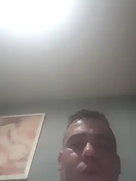 Ismael993A online show from May 2026 12:57:02 PM