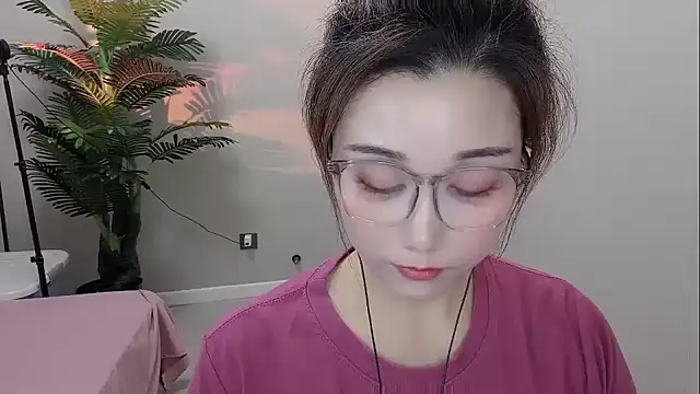 Snapshot of Yunxi- chatting on April 2026 01:37:01 PM Yunxi- online show from April 2026 01:37:01 PM