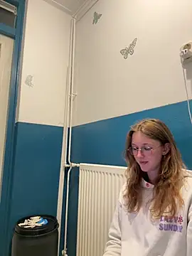 Snapshot of SweetNatalie699 chatting on April 2026 07:19:01 PM SweetNatalie699 online show from April 2026 07:19:01 PM