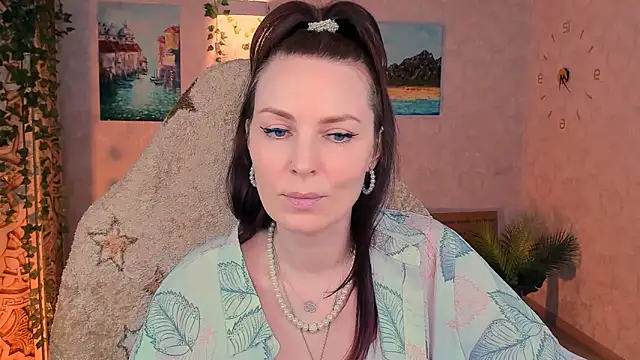 Snapshot of LanaRadiance chatting on April 2026 02:37:01 PM LanaRadiance online show from April 2026 02:37:01 PM