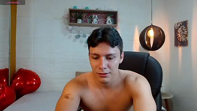 Zayn clausen online show from April 2026 06:25:02 PM