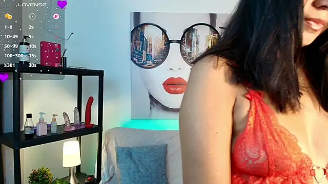Luna Ferrer10 online show from May 2026 06:27:01 PM