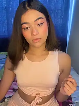 Megan-Moon online show from June 2026 06:40:01 PM