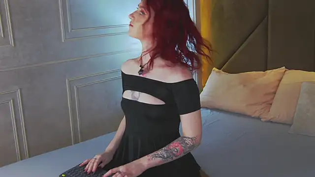 Snapshot of LexiRudd chatting on April 2026 06:24:02 PM LexiRudd online show from April 2026 06:24:02 PM