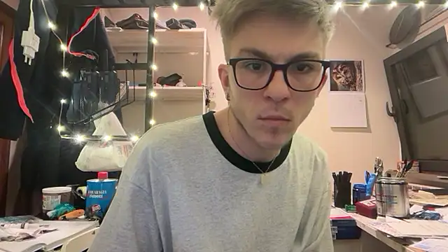 Patatino69 online show from April 2026 10:36:02 PM