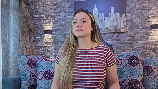 giigii hadidd online show from April 2026 07:40:02 PM