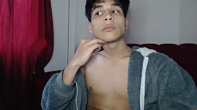 Snapshot of Marck-Pro chatting on April 2026 09:17:01 PM Marck-Pro online show from April 2026 09:17:01 PM