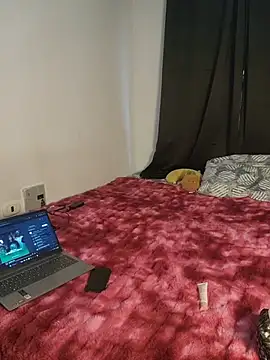 NefertitiXO online show from April 2026 11:27:01 AM