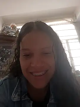 Snapshot of angelplu chatting on April 2026 06:19:02 PM angelplu online show from April 2026 06:19:02 PM