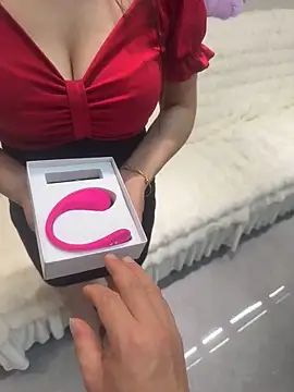 tanhua002 online show from April 2026 04:56:02 PM