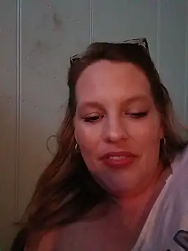 Snapshot of BOUNCYdddBRE chatting on April 2026 06:58:02 AM BOUNCYdddBRE online show from April 2026 06:58:02 AM