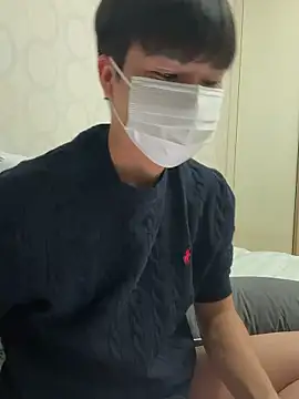 xezie online show from April 2026 12:00:02 PM