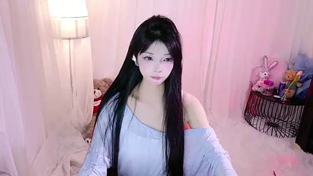 Snapshot of Zoe-001 chatting on May 2026 02:02:01 PM Zoe-001 online show from May 2026 02:02:01 PM