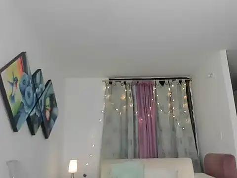 Snapshot of Michellblue chatting on June 2026 07:56:01 AM Michellblue online show from June 2026 07:56:01 AM