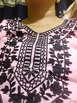 Snapshot of Monika_telugu_queen chatting on June 2026 05:54:01 PM Monika telugu queen online show from June 2026 05:54:01 PM
