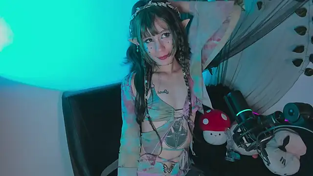 Lucy Jade online show from April 2026 11:44:01 PM