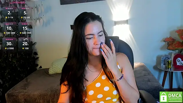 Snapshot of rosaleia_ chatting on July 2026 06:29:01 AM rosaleia online show from July 2026 06:29:01 AM