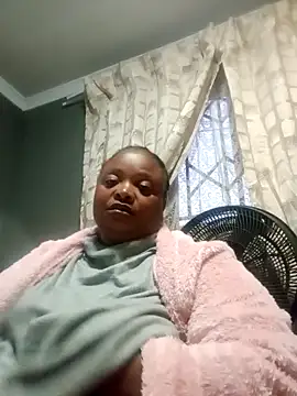 Snapshot of SweetBelly1 chatting on May 2026 03:50:02 PM SweetBelly1 online show from May 2026 03:50:02 PM