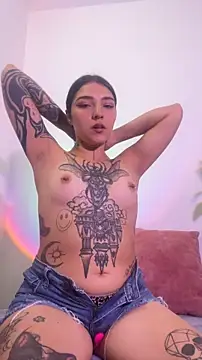 Snapshot of GigixXxOS chatting on April 2026 10:36:02 PM GigixXxOS online show from April 2026 10:36:02 PM