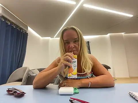 parisheliton online show from April 2026 05:46:01 AM