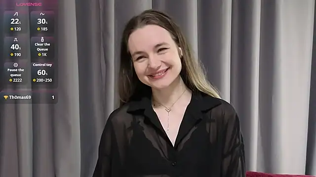 Lovelisse online show from April 2026 08:39:02 PM