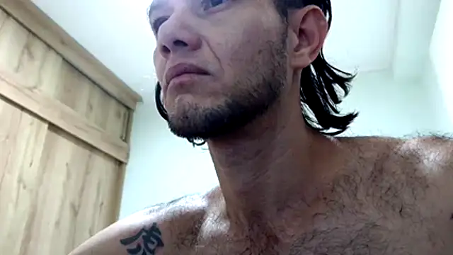 andrew 1520 online show from November 2025 01:39:01 AM