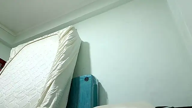 Snapshot of andrew_1520 chatting on May 2026 01:10:02 AM andrew 1520 online show from May 2026 01:10:02 AM