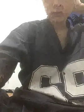 Snapshot of Angie-elli chatting on April 2026 11:19:02 AM Angie-elli online show from April 2026 11:19:02 AM