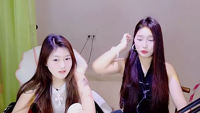 Xiongchumo1120 online show from April 2026 02:23:01 AM