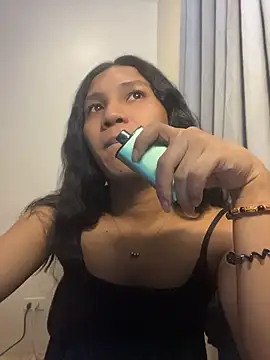 slutty aki online show from June 2026 03:26:02 PM