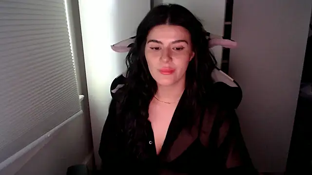 Snapshot of cassiealvarez chatting on May 2026 09:30:02 PM cassiealvarez online show from May 2026 09:30:02 PM