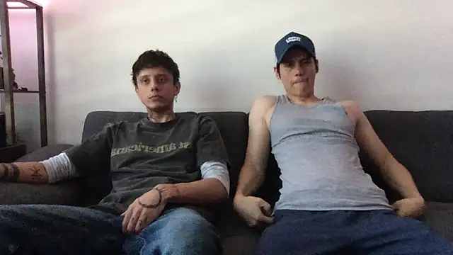 Chrixtopherobin online show from April 2026 04:02:02 PM