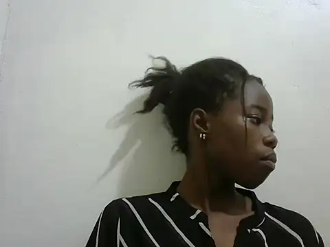 Snapshot of Rerpuss1 chatting on June 2026 10:21:02 AM Rerpuss1 online show from June 2026 10:21:02 AM