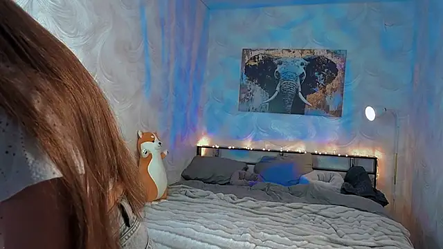 AuraLune   online show from May 2026 02:03:01 PM
