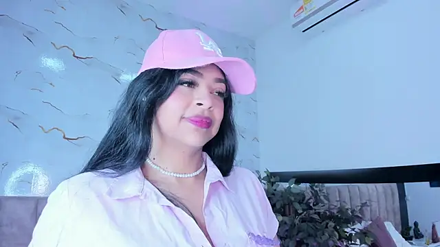 Snapshot of Candicewayne chatting on June 2026 11:03:01 AM Candicewayne online show from June 2026 11:03:01 AM