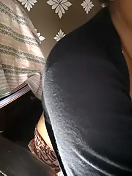 Snapshot of SexySindrela chatting on April 2026 04:40:01 AM SexySindrela online show from April 2026 04:40:01 AM