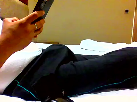 nikhil s25 online show from April 2026 05:53:02 PM