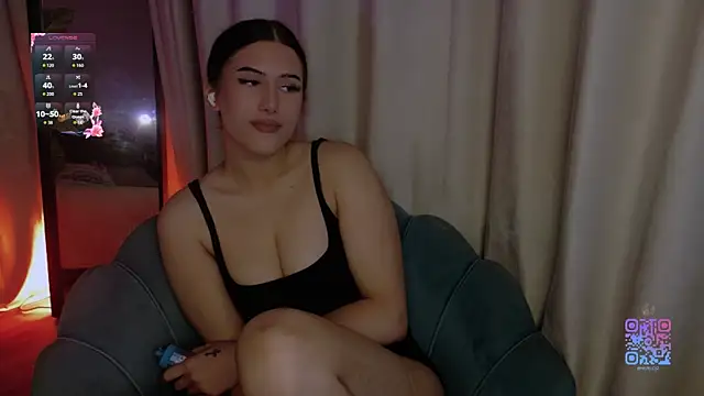 Snapshot of HazelHayesss chatting on April 2026 05:06:02 PM HazelHayesss online show from April 2026 05:06:02 PM