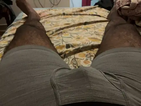 smalldick1202 online show from April 2026 10:16:01 PM