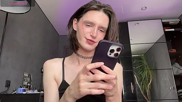 Snapshot of Niky_Long chatting on July 2026 02:00:01 PM Niky Long online show from July 2026 02:00:01 PM