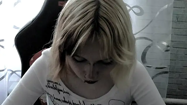 Vi Nika online show from April 2026 01:04:01 PM