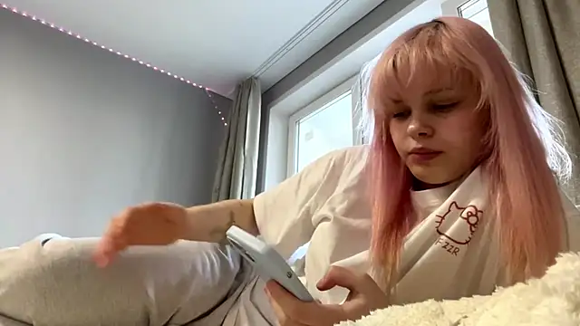 Snapshot of Iam_Eshly chatting on April 2026 10:22:02 AM Iam Eshly online show from April 2026 10:22:02 AM