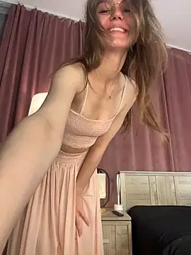 DriveThruKira online show from June 2026 10:27:02 PM
